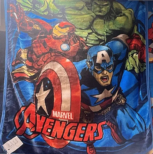 Marvel Avengers Super Soft Plush Throw Blanket 20in x 30in New