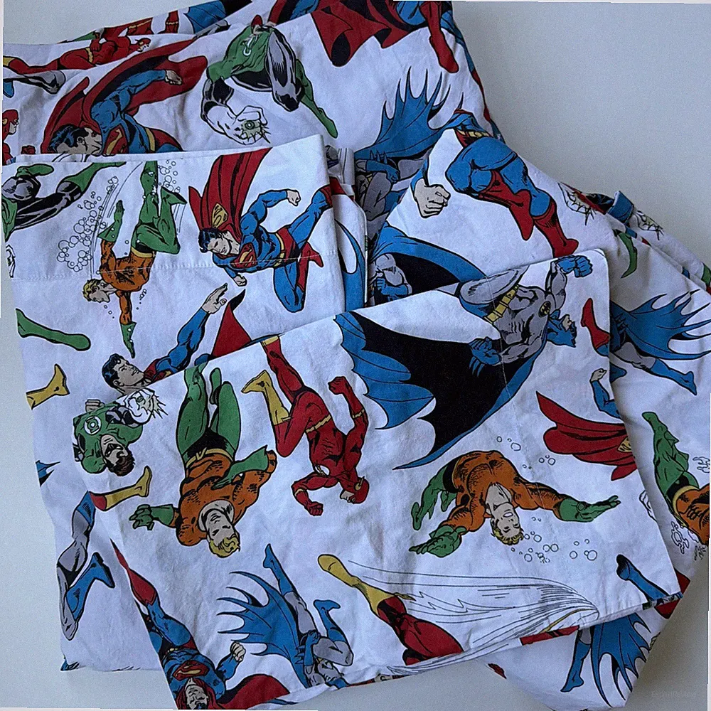 Pottery Barn Kids Justice League DC Comics Queen Sheet Set + 2 Pillow Cases
